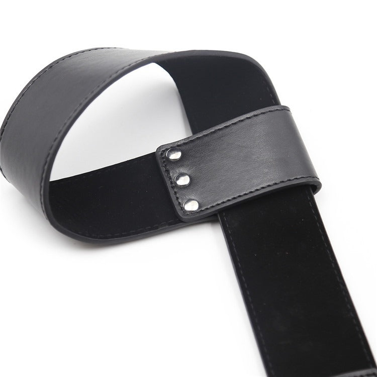 Door Sex Sling – Adjustable Door Strap for Erotic Suspension Play | Thirty Shades of Play